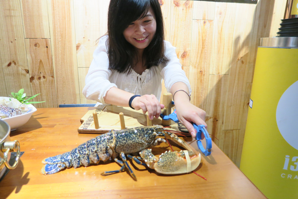 台北高檔活海鮮火鍋店│大釧鍋物 法國藍龍蝦雙人套餐│新鮮到完全不需要醬料│捷運南京復興站 台北高檔活海鮮火鍋店│大釧鍋物 法國藍龍蝦雙人套餐│新鮮到完全不需要醬料│捷運南京復興站
