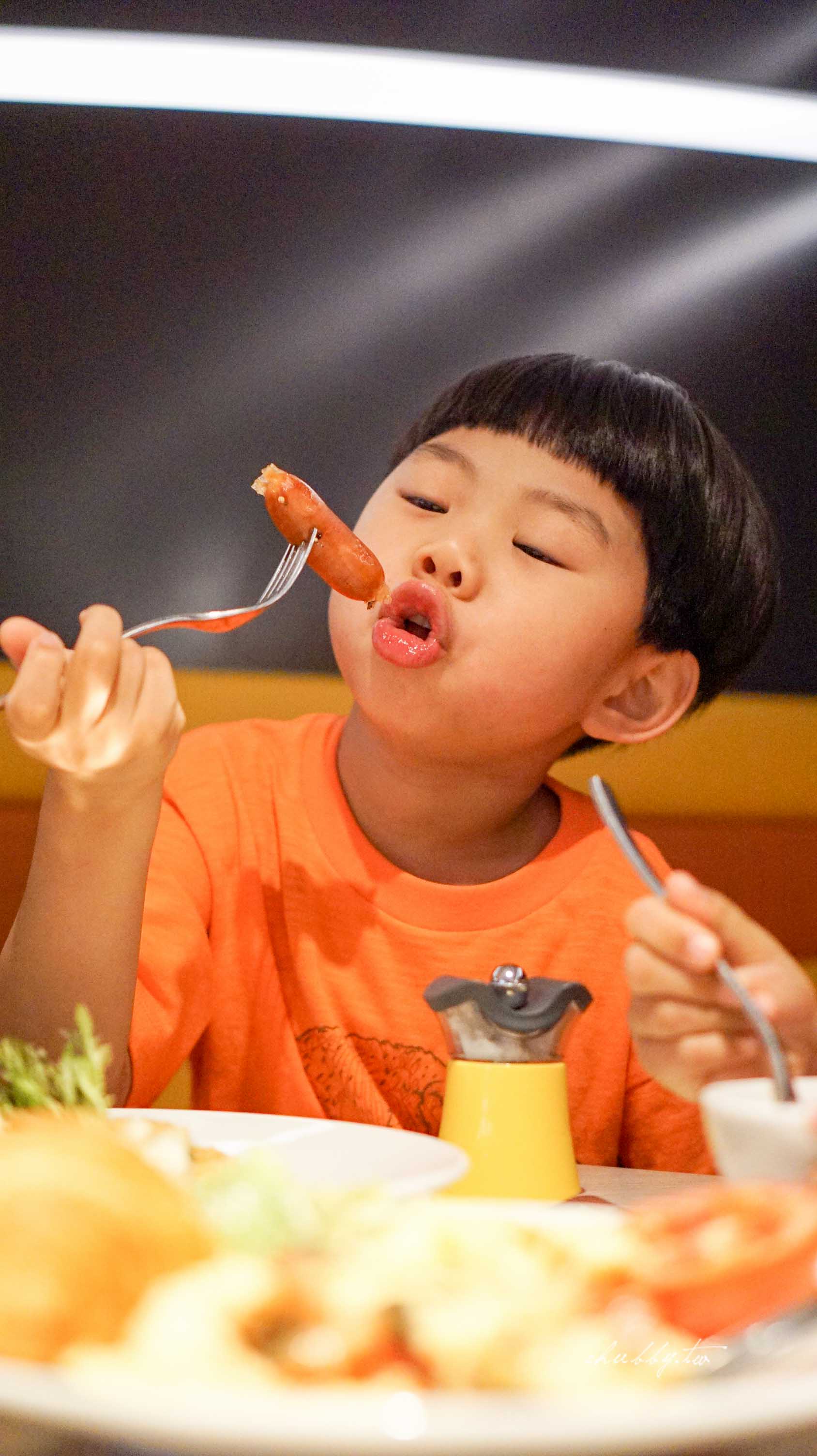 城市裡的城堡。Aloft Taipei Beitou 台北北投雅樂軒酒店:讓城堡滿足小孩的夢想吧! 城市裡的城堡。Aloft Taipei Beitou 台北北投雅樂軒酒店:讓城堡滿足小孩的夢想吧!