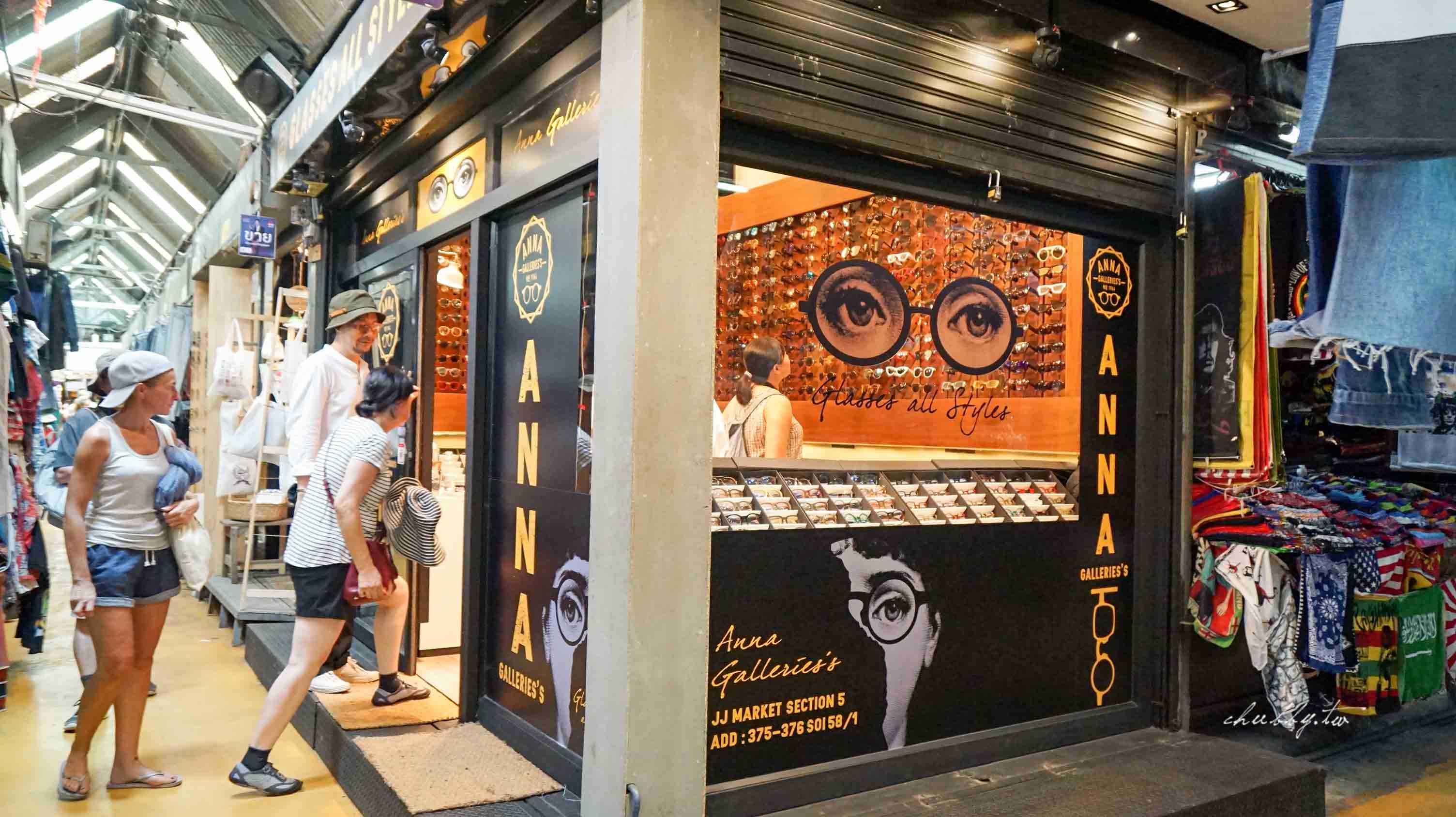 此店為假貨店!請勿受騙上當:泰國曼谷洽圖洽市集內的ANNA Galleries’s品牌墨鏡店 此店為假貨店!請勿受騙上當:泰國曼谷洽圖洽市集內的ANNA Galleries’s品牌墨鏡店