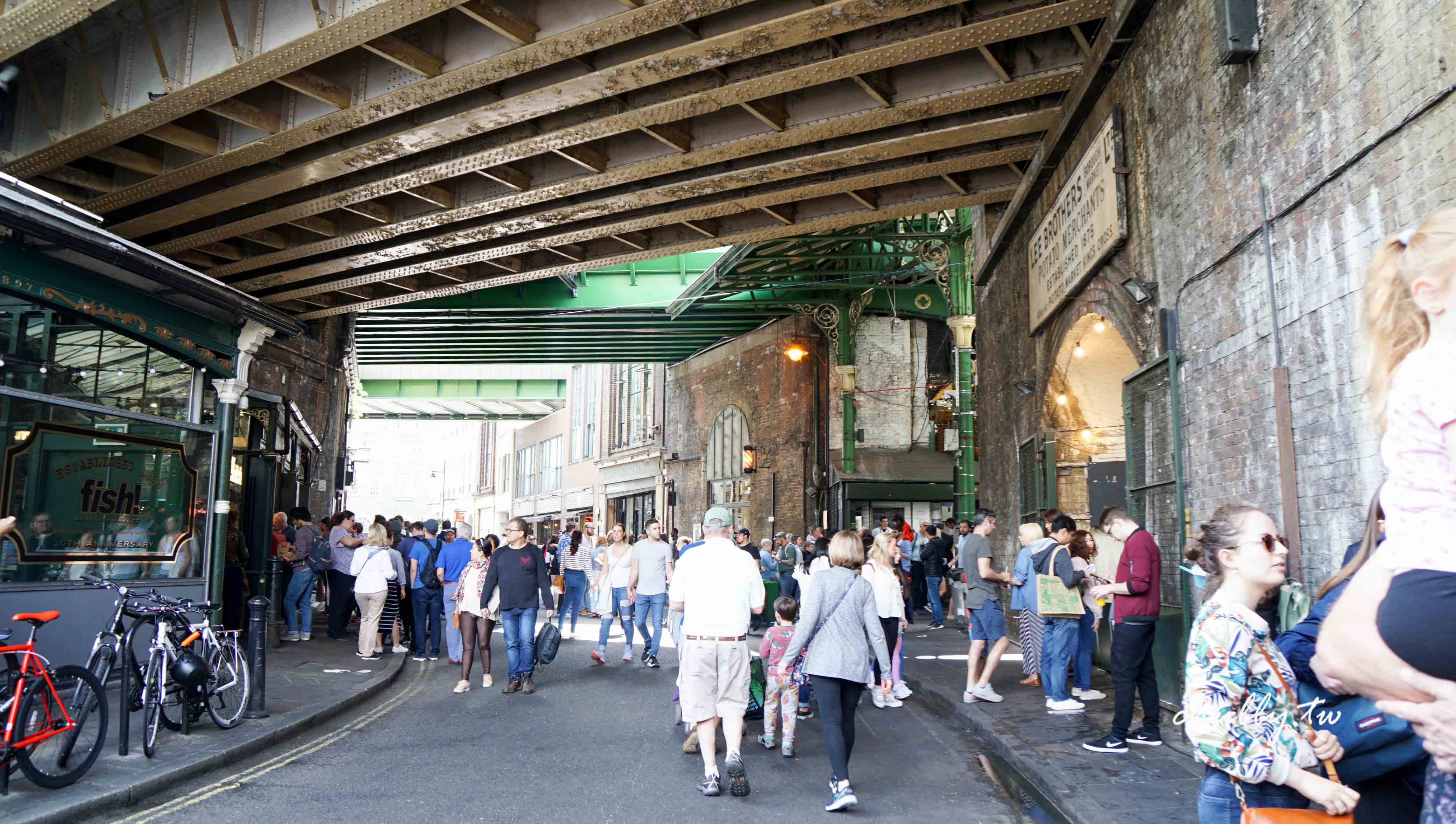 英國必逛的borough market波羅市集:一吃上癮的炸魚薯條、倫敦平價美食大集合 英國必逛的borough market波羅市集:一吃上癮的炸魚薯條、倫敦平價美食大集合