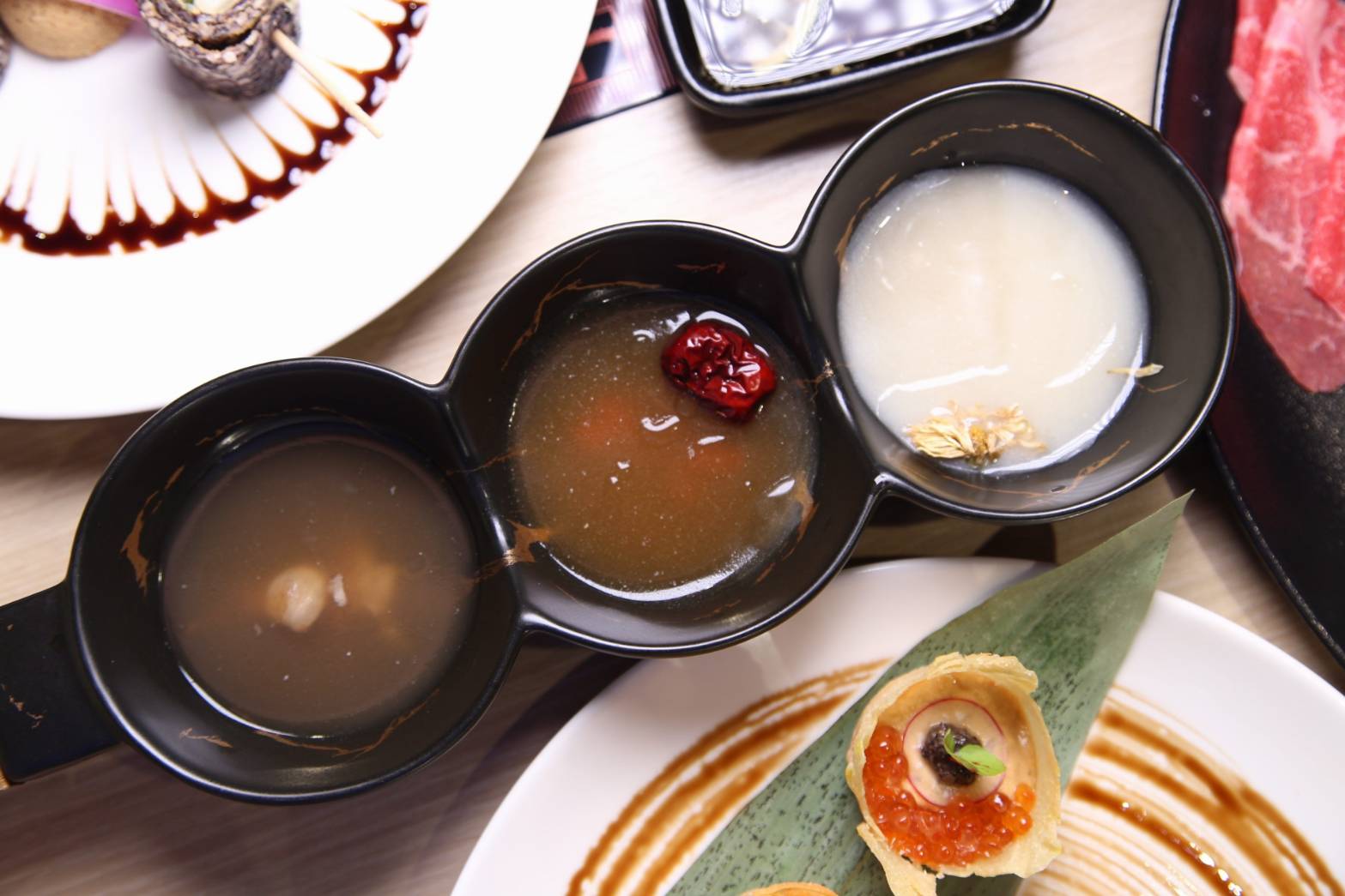 東雛菊風味鍋物:台北爆炸好喝的蟹黃蝦膏湯底,公館神級鍋物名店 東雛菊風味鍋物:台北爆炸好喝的蟹黃蝦膏湯底,公館神級鍋物名店