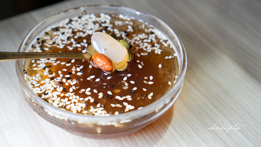 東雛菊風味鍋物:台北爆炸好喝的蟹黃蝦膏湯底,公館神級鍋物名店 東雛菊風味鍋物:台北爆炸好喝的蟹黃蝦膏湯底,公館神級鍋物名店