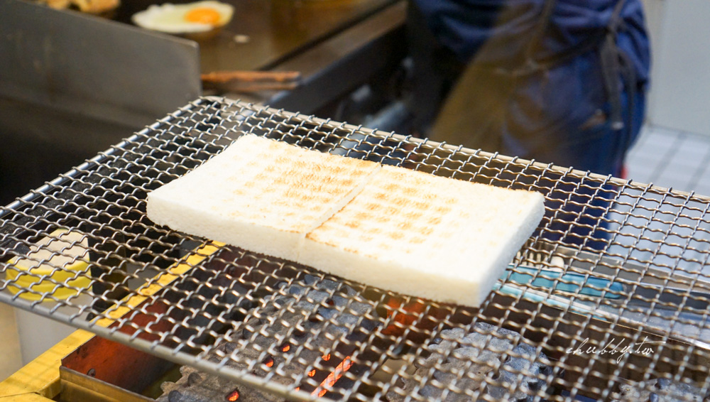 可蜜達吐司北門店│黃金流汁蛋黃+雙重起司肉排土司,偏貴但是值得一試,炭燒紅茶必喝! 可蜜達吐司北門店│黃金流汁蛋黃+雙重起司肉排土司,偏貴但是值得一試,炭燒紅茶必喝!