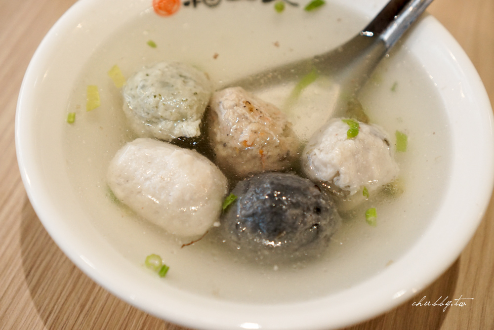 淡水老街福又又魚丸湯|文青風阿給魚丸湯店|奢侈松板豬入料的超Q彈魚丸|菜單價錢 淡水老街福又又魚丸湯|文青風阿給魚丸湯店|奢侈松板豬入料的超Q彈魚丸|菜單價錢