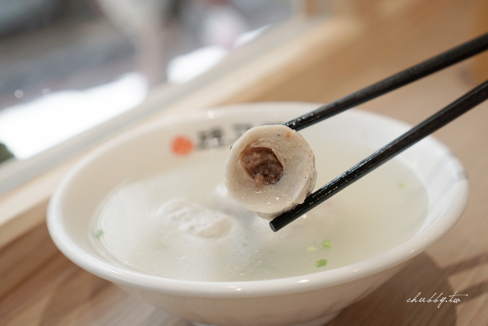 淡水老街福又又魚丸湯|文青風阿給魚丸湯店|奢侈松板豬入料的超Q彈魚丸|菜單價錢 淡水老街福又又魚丸湯|文青風阿給魚丸湯店|奢侈松板豬入料的超Q彈魚丸|菜單價錢