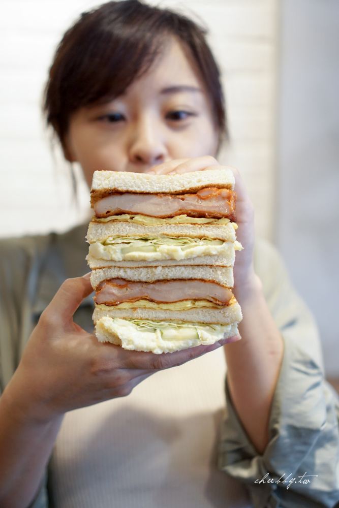 高三孝碳烤土司 麟光站店│姊吃得是校園的回憶!碳烤土司、脆皮菠蘿堡、家傳蘿蔔糕超美味! 高三孝碳烤土司 麟光站店│姊吃得是校園的回憶!碳烤土司、脆皮菠蘿堡、家傳蘿蔔糕超美味!