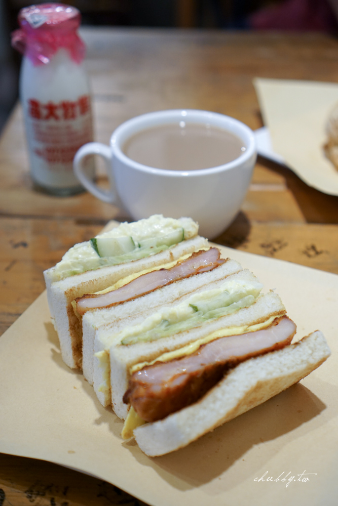 高三孝碳烤土司 麟光站店│姊吃得是校園的回憶!碳烤土司、脆皮菠蘿堡、家傳蘿蔔糕超美味! 高三孝碳烤土司 麟光站店│姊吃得是校園的回憶!碳烤土司、脆皮菠蘿堡、家傳蘿蔔糕超美味!