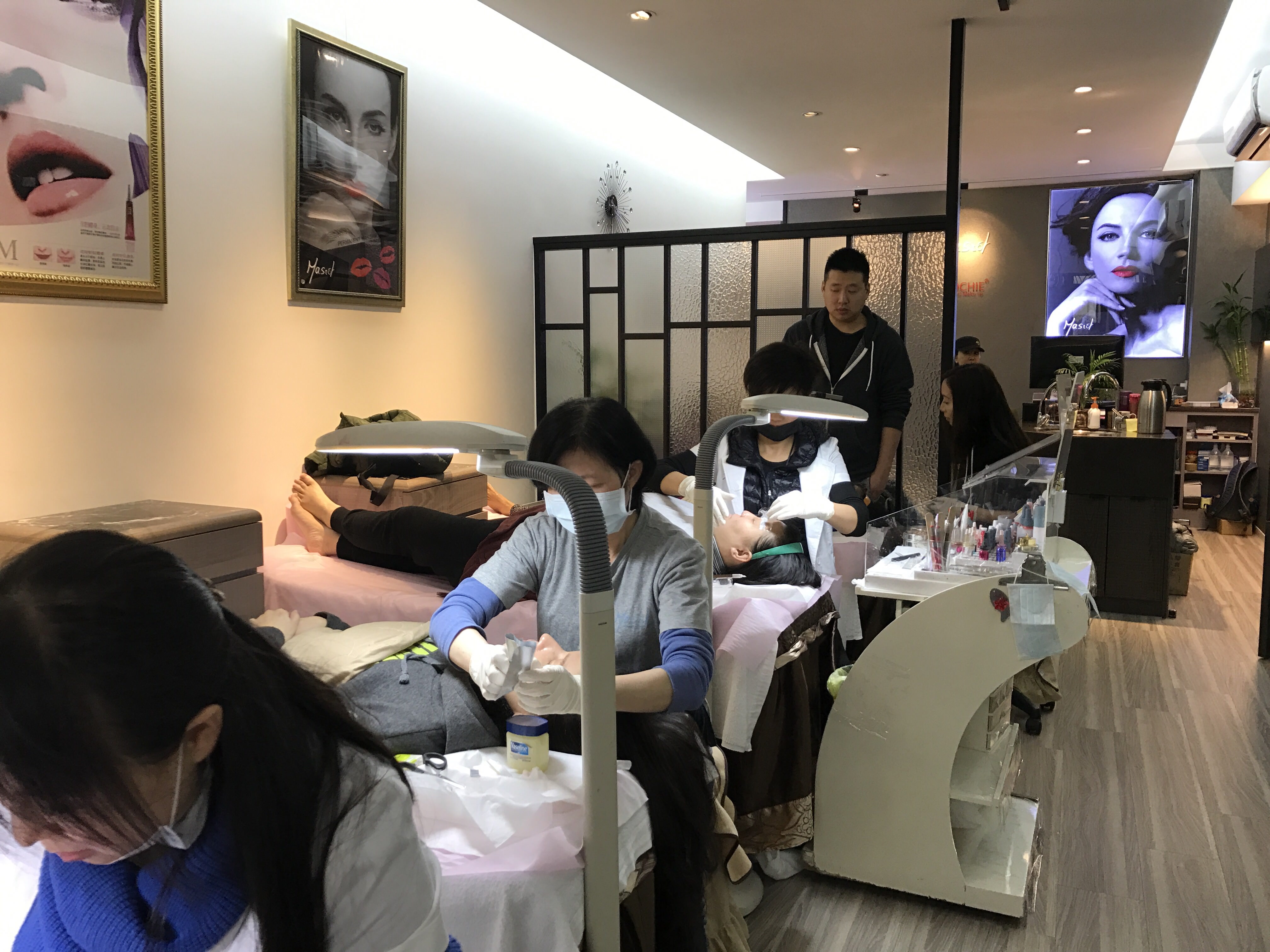 親愛的，我把眉毛變清楚了!│雅安國際飄眉初體驗之非常滿意│新莊飄眉推薦