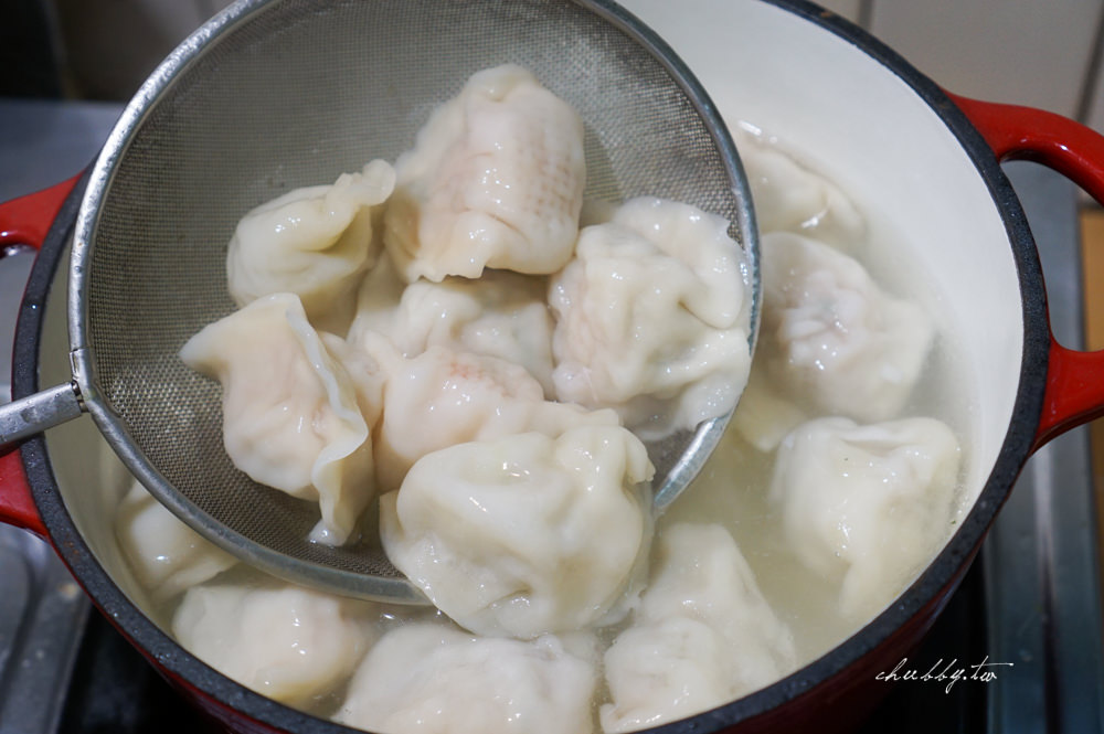 果貿吳媽家頂級干貝水餃│超大顆干貝蝦仁鮮嫩多汁│我終於吃到你了!!│初戀的滋味依舊美好│
