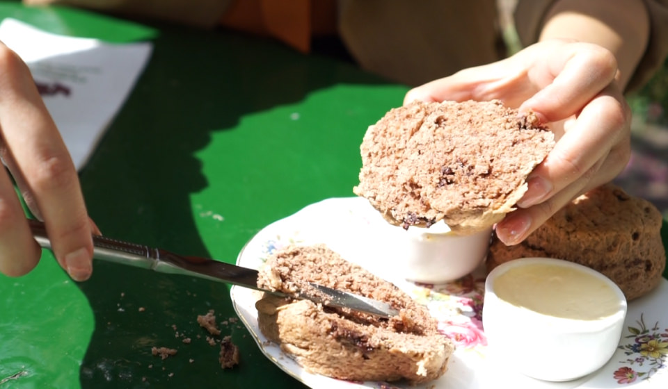 劍橋私房景點：英國最好吃司康在Ely伊利。孔雀茶屋Peacocks Tearoom