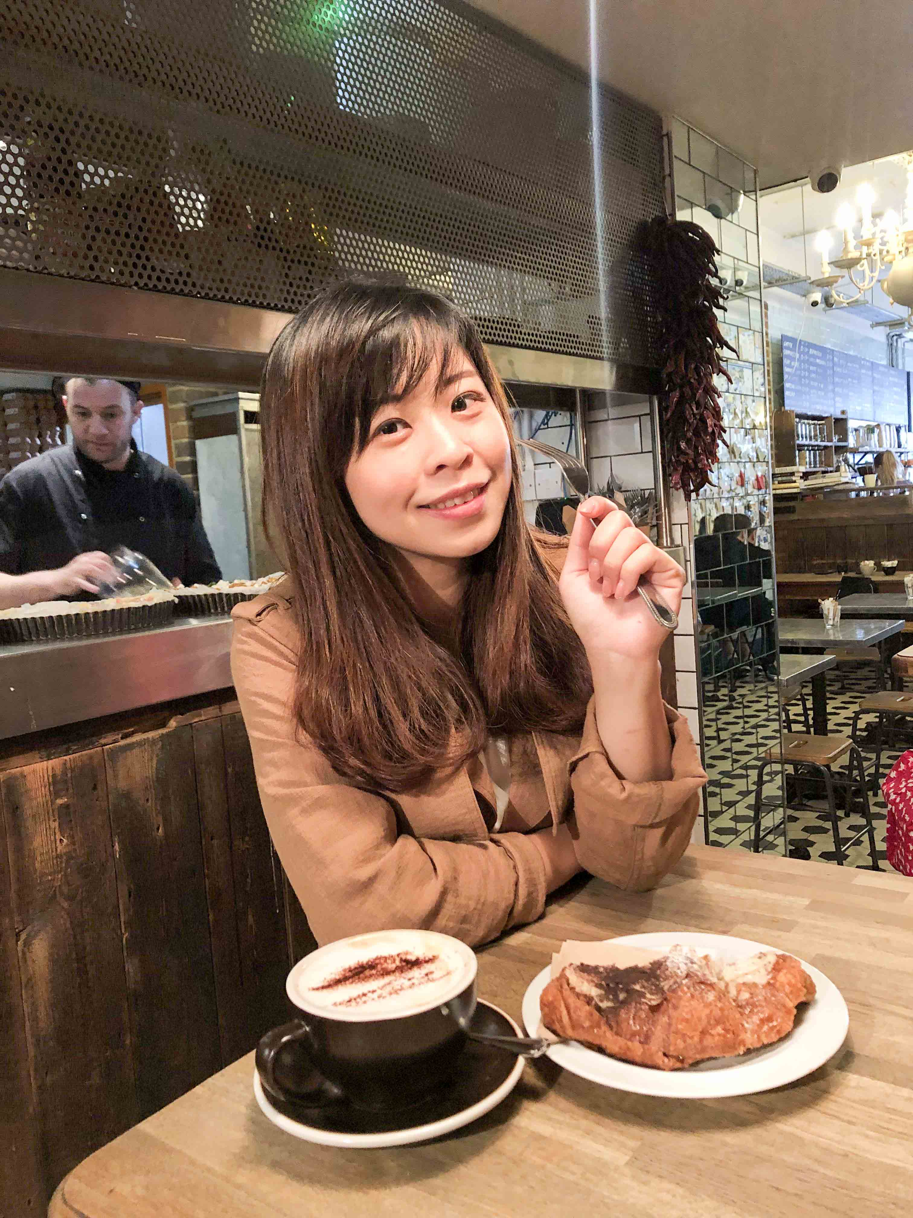 英國遊學生的倫敦咖啡廳口袋名單：EXmouth coffee company，倫敦最完美可頌在這裡！超多糕點挑選~