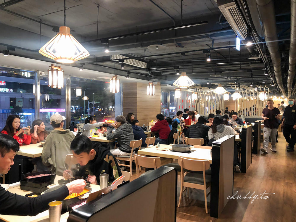 和牛涮值不值得去吃?和牛涮心得，王品集團新品牌：美國和牛、和牛握壽司吃到飽！