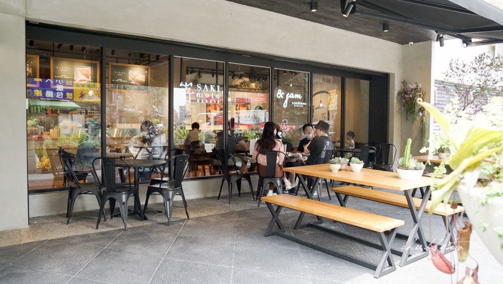 日本人氣生吐司「嵜 SAKImoto Bakery」台北旗艦店初訪心得：吐司還可以，果醬必需買！