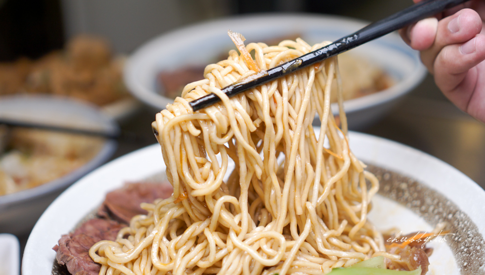 神仙牛肉麵│南京復興站美食：第一家被製成日本泡麵的牛肉麵