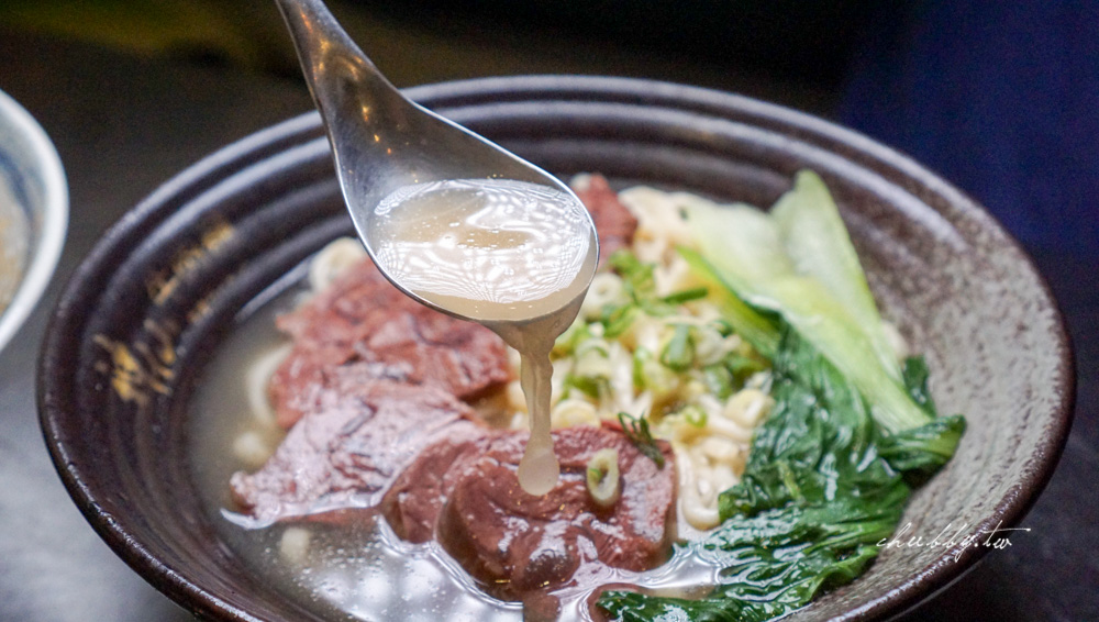 神仙牛肉麵│南京復興站美食：第一家被製成日本泡麵的牛肉麵