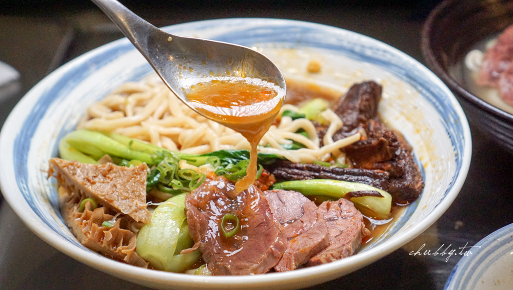 神仙牛肉麵│南京復興站美食：第一家被製成日本泡麵的牛肉麵