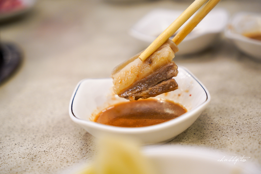 糊塗羊肉爐新海店:板橋羊肉爐推薦40年老店,使用國產溫體羊肉,帶皮羊肉皮燉軟嫩,羊油麵線香滑綿順! 糊塗羊肉爐新海店:板橋羊肉爐推薦40年老店,使用國產溫體羊肉,帶皮羊肉皮燉軟嫩,羊油麵線香滑綿順!