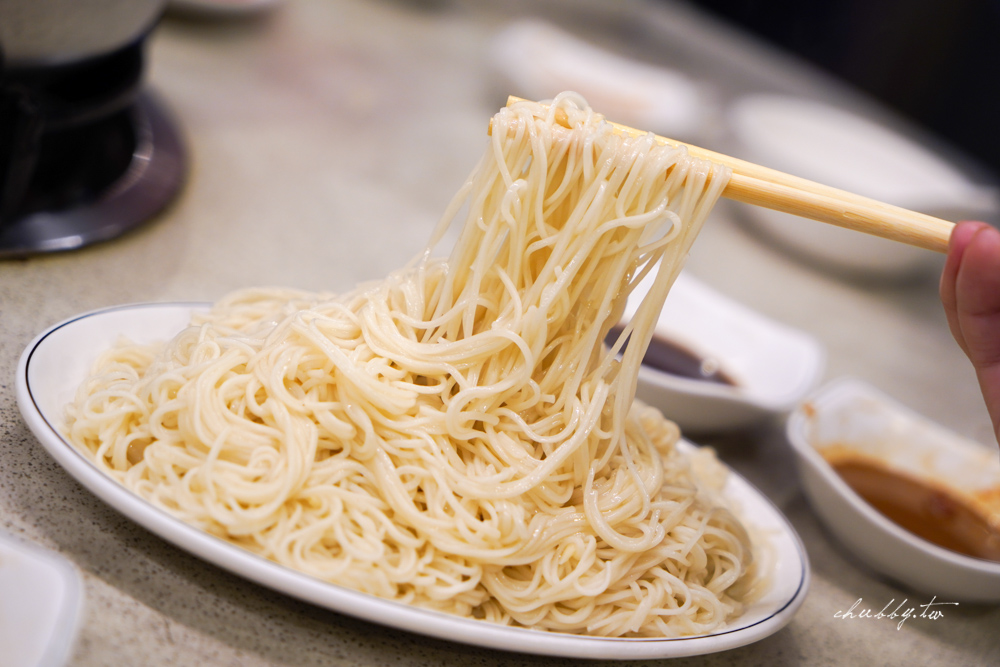 糊塗羊肉爐新海店:板橋羊肉爐推薦40年老店,使用國產溫體羊肉,帶皮羊肉皮燉軟嫩,羊油麵線香滑綿順! 糊塗羊肉爐新海店:板橋羊肉爐推薦40年老店,使用國產溫體羊肉,帶皮羊肉皮燉軟嫩,羊油麵線香滑綿順!
