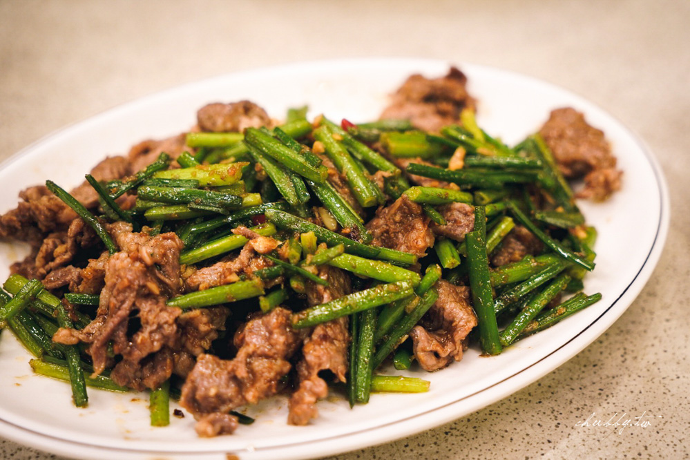 糊塗羊肉爐新海店：板橋羊肉爐推薦40年老店，使用國產溫體羊肉，帶皮羊肉皮燉軟嫩，羊油麵線香滑綿順！