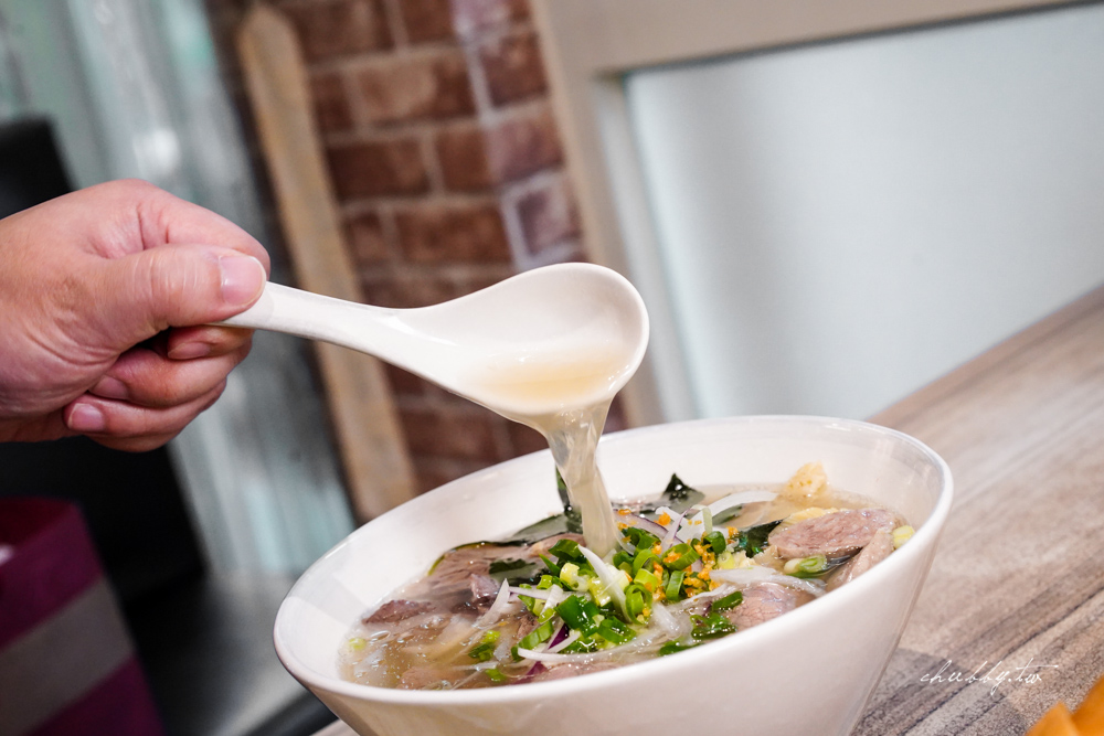 【中和美食】梅姐牛肉河粉:越南華僑開店、在地人才知道超道地越南料理,清燉牛肉河粉、紅燒牛腩必點 【中和美食】梅姐牛肉河粉:越南華僑開店、在地人才知道超道地越南料理,清燉牛肉河粉、紅燒牛腩必點