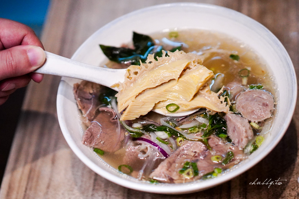 【中和美食】梅姐牛肉河粉:越南華僑開店、在地人才知道超道地越南料理,清燉牛肉河粉、紅燒牛腩必點 【中和美食】梅姐牛肉河粉:越南華僑開店、在地人才知道超道地越南料理,清燉牛肉河粉、紅燒牛腩必點
