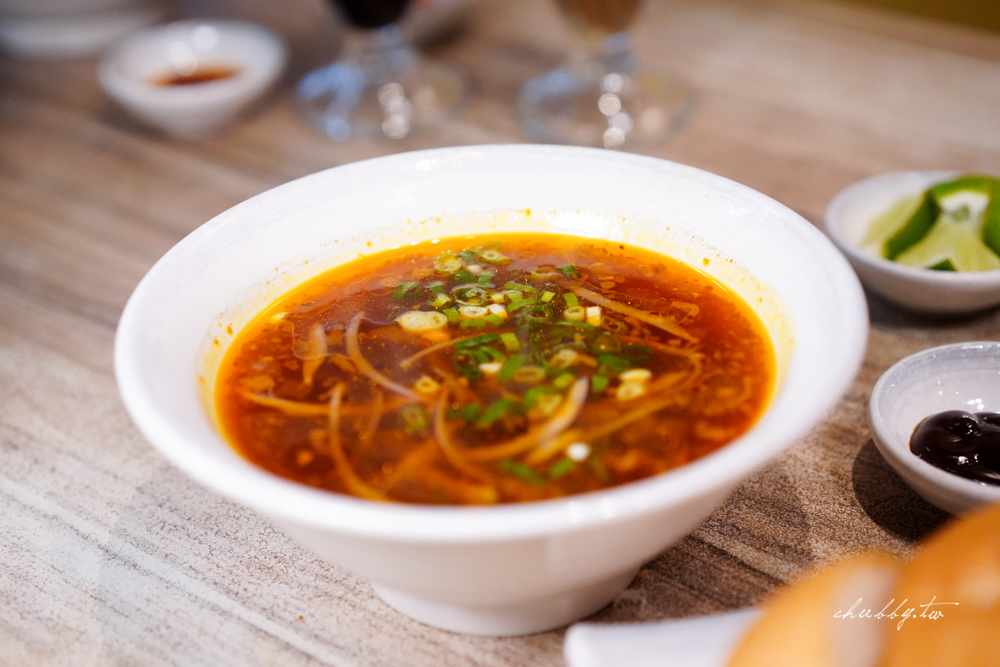 【中和美食】梅姐牛肉河粉:越南華僑開店、在地人才知道超道地越南料理,清燉牛肉河粉、紅燒牛腩必點 【中和美食】梅姐牛肉河粉:越南華僑開店、在地人才知道超道地越南料理,清燉牛肉河粉、紅燒牛腩必點