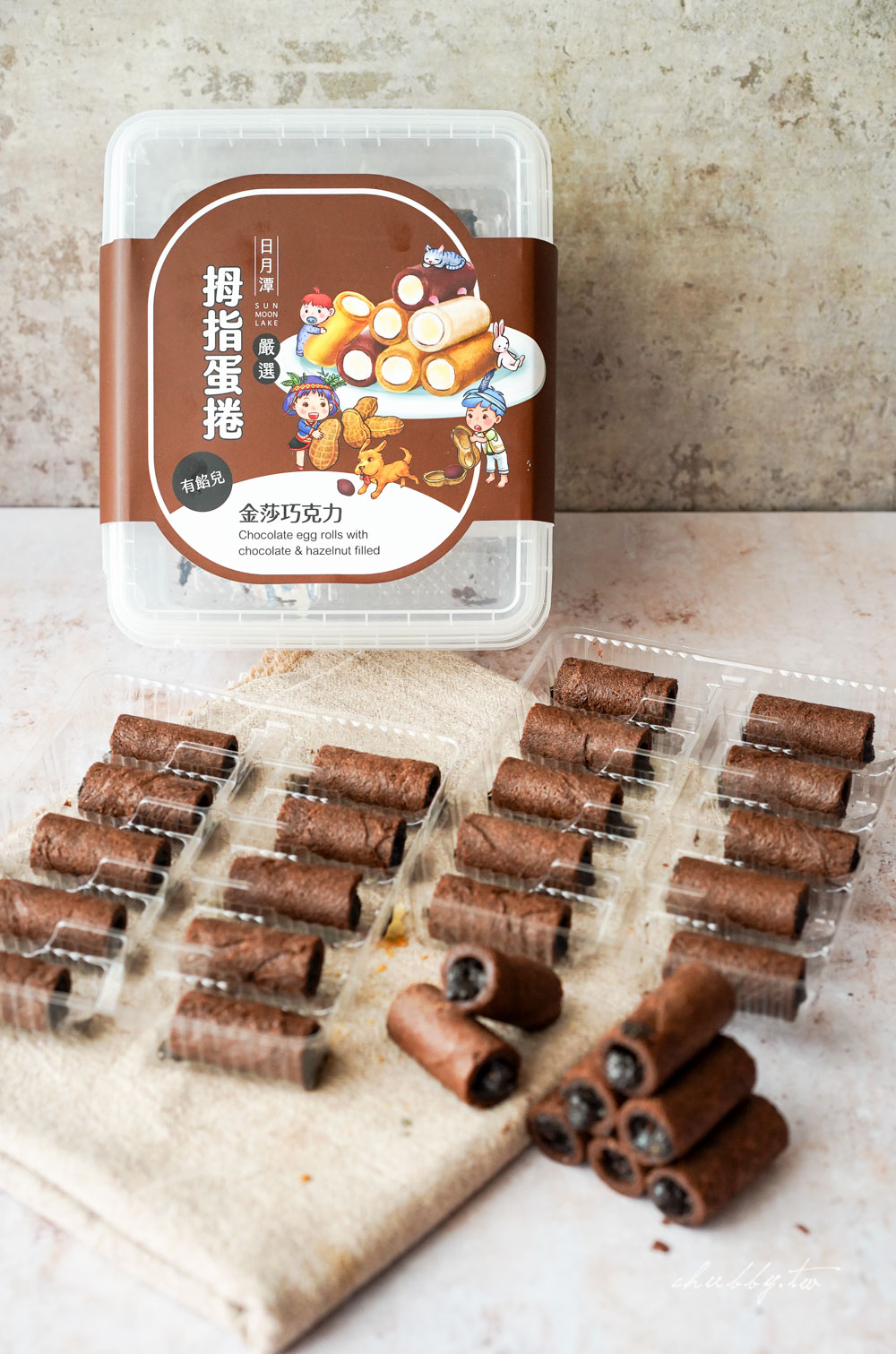 日月潭美食│哖記紅茶蛋捲：日月潭伴手禮推薦，超涮嘴的日月潭紅茶蛋捲