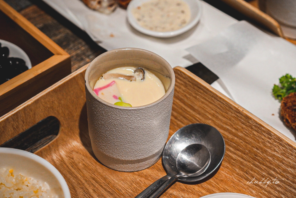 澎湖沐一豬排，澎湖超道地日式炸豬排，越光米/味噌湯/高麗菜絲無限量供應，澎湖美食推薦