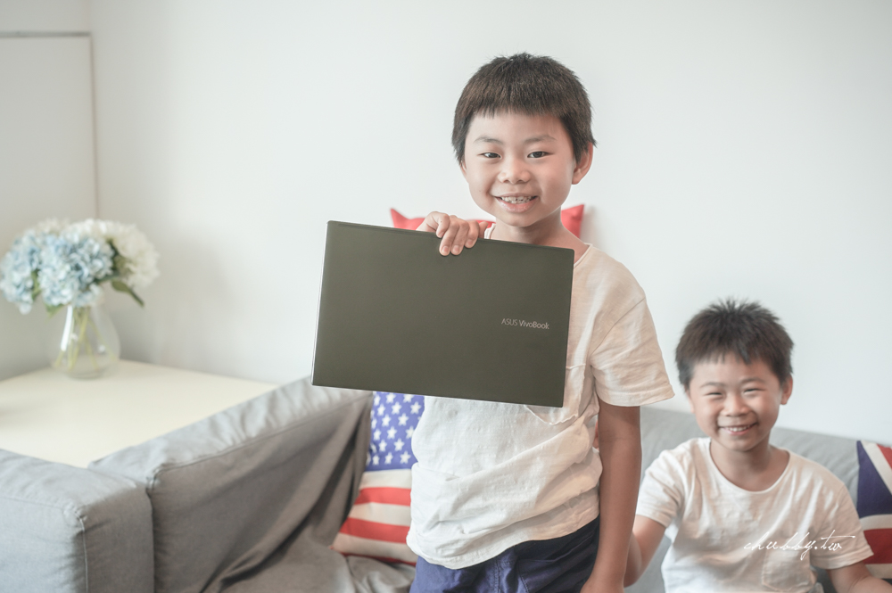 兒童筆電怎麼挑?有護眼認證的ASUS VivoBook S14使用心得 兒童筆電怎麼挑?有護眼認證的ASUS VivoBook S14使用心得