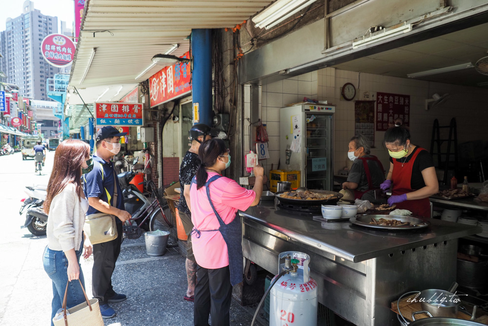 獅頭山、碧潭一日遊！新店光明街美食、河岸漫步、獅頭山步道，親子約會一日遊規劃