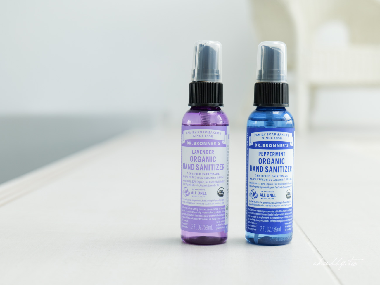 每秒賣出2.2瓶的美國Dr.Bronner’s布朗博士,敏感肌也適合!明星商品18in1潔膚露、家務萬用清潔劑、噴霧乾洗手開箱心得與年前補貨團 每秒賣出2.2瓶的美國Dr.Bronner’s布朗博士,敏感肌也適合!明星商品18in1潔膚露、家務萬用清潔劑、噴霧乾洗手開箱心得與年前補貨團