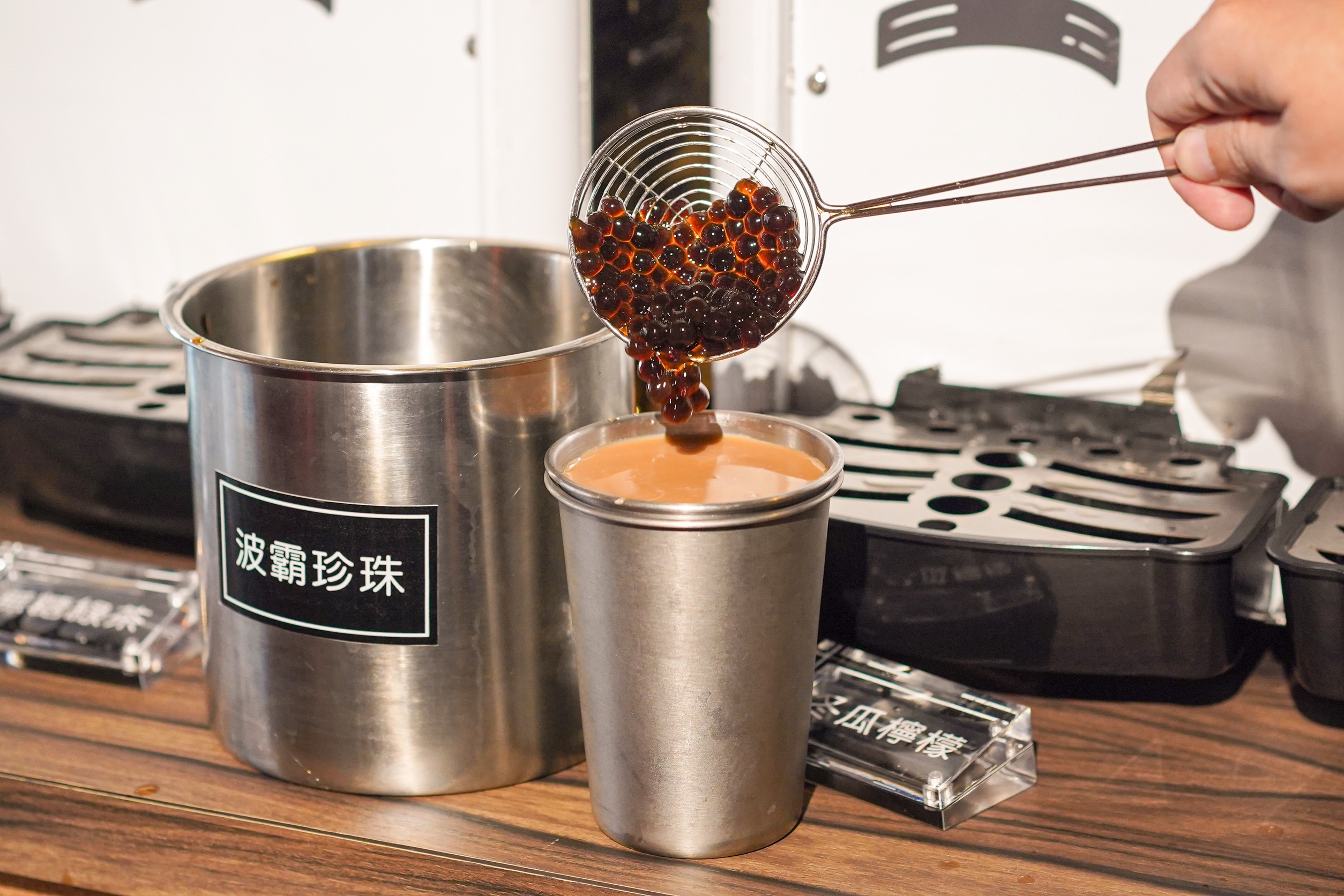 信義美食-辛巴適麻辣鍋吃到飽台北1號店! 台北麻辣火鍋吃到飽,哈根達斯無限供應,草莓也讓你吃到飽! 信義美食-辛巴適麻辣鍋吃到飽台北1號店! 台北麻辣火鍋吃到飽,哈根達斯無限供應,草莓也讓你吃到飽!