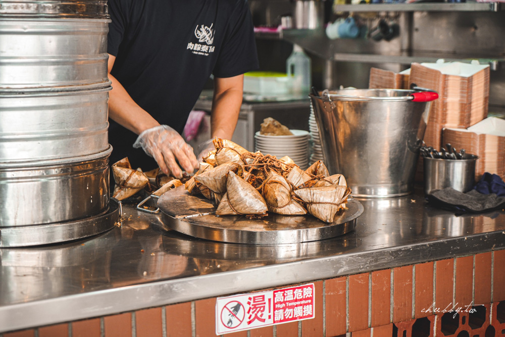 高雄郭家肉粽現改名為肉粽泰Tai,一樣美味的肉粽與碗粿,郭家肉粽菜單 高雄郭家肉粽現改名為肉粽泰Tai,一樣美味的肉粽與碗粿,郭家肉粽菜單