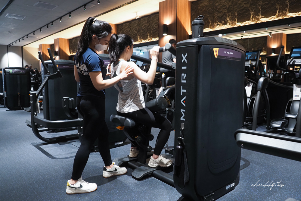 蘆洲健身房推薦│大無限健身收費、教練課體驗心得、環境參觀分享