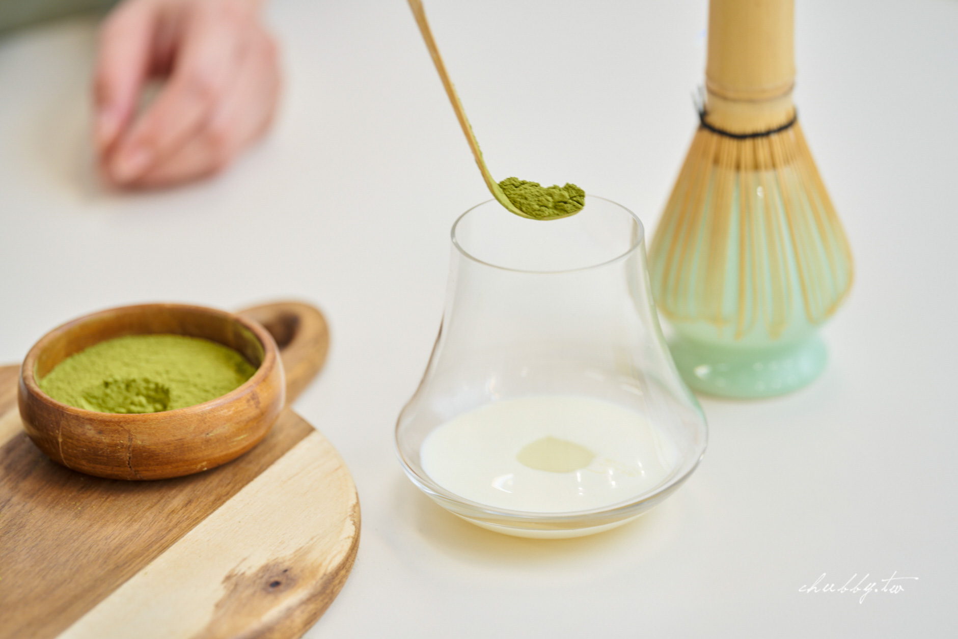 抹茶粉推薦：T世家日式抹茶粉，完美還原星巴克抹茶那堤！三道抹茶食譜分享，抹茶粉怎麼泡最好喝？