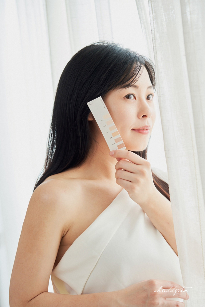 傳說中的『神蜜』來了！乾皮沙漠肌必學的高效補水、春夏愛用保養品推薦：Pattis專業保養，我的精簡護膚守則，35歲素顏也能水嫩通透