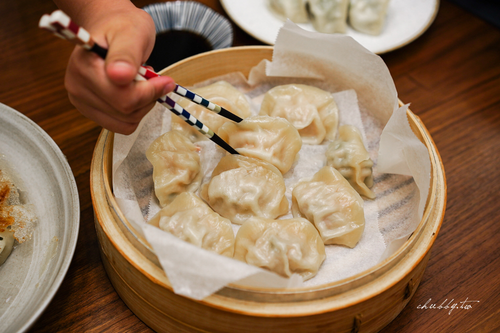 冷凍水餃推薦:果貿吳媽家,新品鮮肉餛飩超巨無霸超噴汁!百吃不膩、無限回購的水餃! 冷凍水餃推薦:果貿吳媽家,新品鮮肉餛飩超巨無霸超噴汁!百吃不膩、無限回購的水餃!
