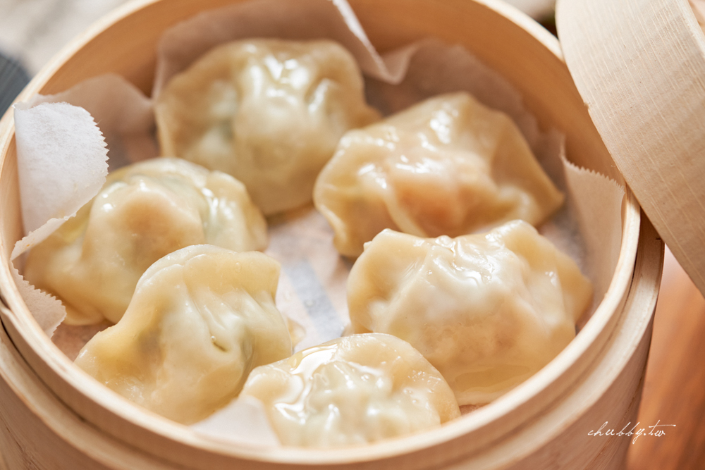冷凍水餃推薦:果貿吳媽家,新品鮮肉餛飩超巨無霸超噴汁!百吃不膩、無限回購的水餃! 冷凍水餃推薦:果貿吳媽家,新品鮮肉餛飩超巨無霸超噴汁!百吃不膩、無限回購的水餃!