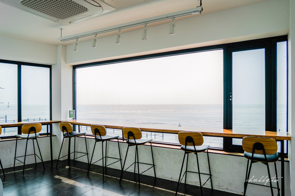 釜山│青沙浦 屋頂咖啡廳推薦!青沙森林 Cheongsa Foret Cafe(청사포레),絕美海景咖啡廳,遠眺紅白燈塔和膠囊列車,可頌鬆餅超好吃! 釜山│青沙浦 屋頂咖啡廳推薦!青沙森林 Cheongsa Foret Cafe(청사포레),絕美海景咖啡廳,遠眺紅白燈塔和膠囊列車,可頌鬆餅超好吃!