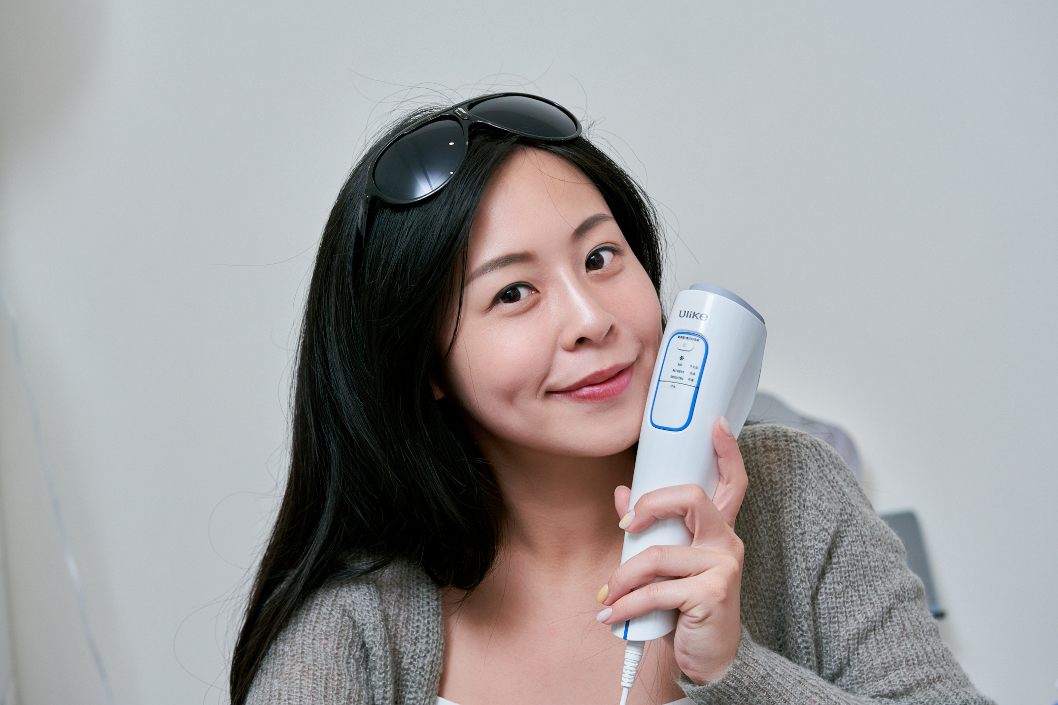 【開箱】Ulike超光炮美容儀實測心得：改善暗沉、痘疤、提亮膚色，宅家保養新武器！