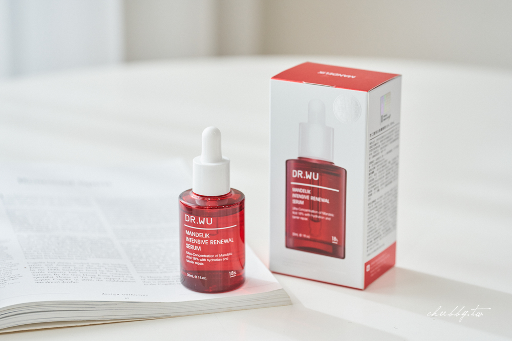 Dr.Wu 杏仁酸亮白煥膚精華18% 瓶身特寫，居家煥膚推薦。
