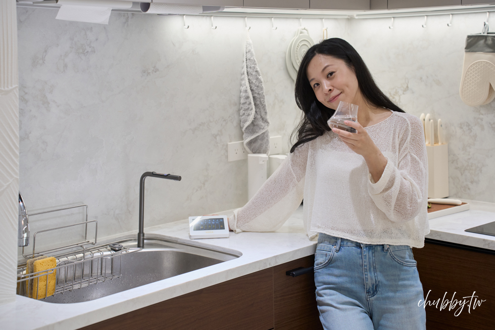 【開箱】中藥行的女兒真心話:VOCA 頂級瞬熱飲水機真實使用心得 【開箱】中藥行的女兒真心話:VOCA 頂級瞬熱飲水機真實使用心得