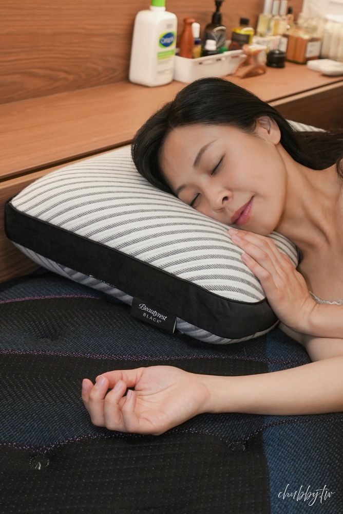 我的命定「秒睡神床」！得利購 HOME 美國席夢思床墊開箱